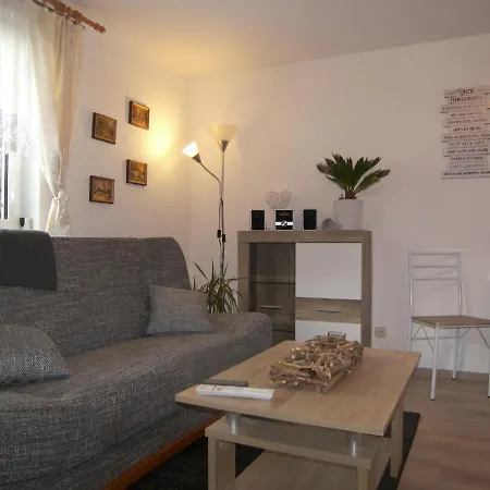 Vincent Mit Terrasse, Grill & Wlan 公寓